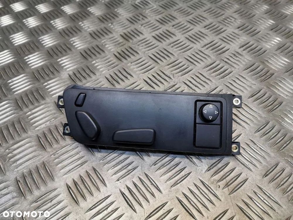 VW TOUAREG 7L 03-09R PANEL PRZEŁĄCZNIK FOTELA PRAWY 7L6959766 - 1