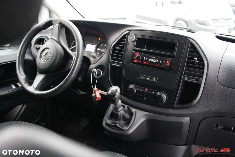 Mercedes-Benz VITO - 17