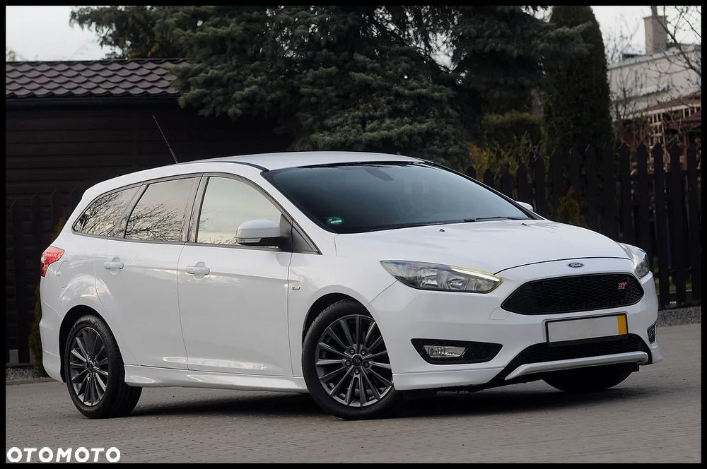 Ford Focus - 10
