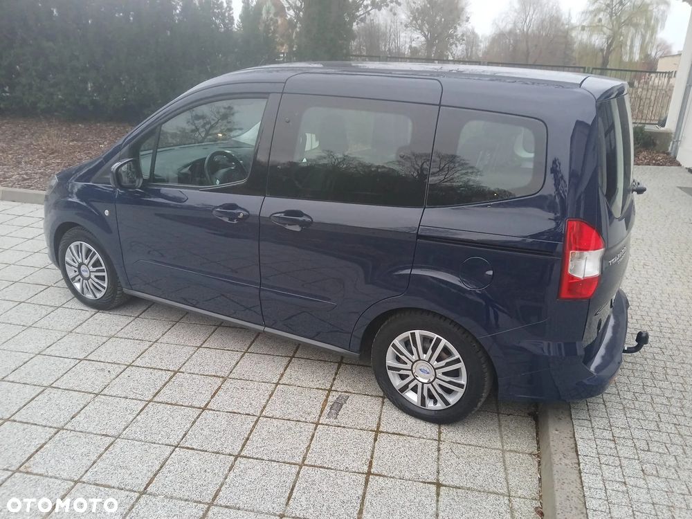 Ford Tourneo Courier - 9