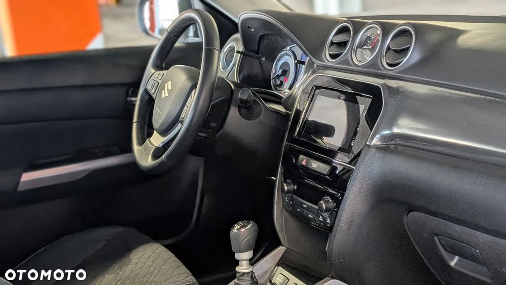 Suzuki Vitara 1.4 Boosterjet Elegance 2WD - 14