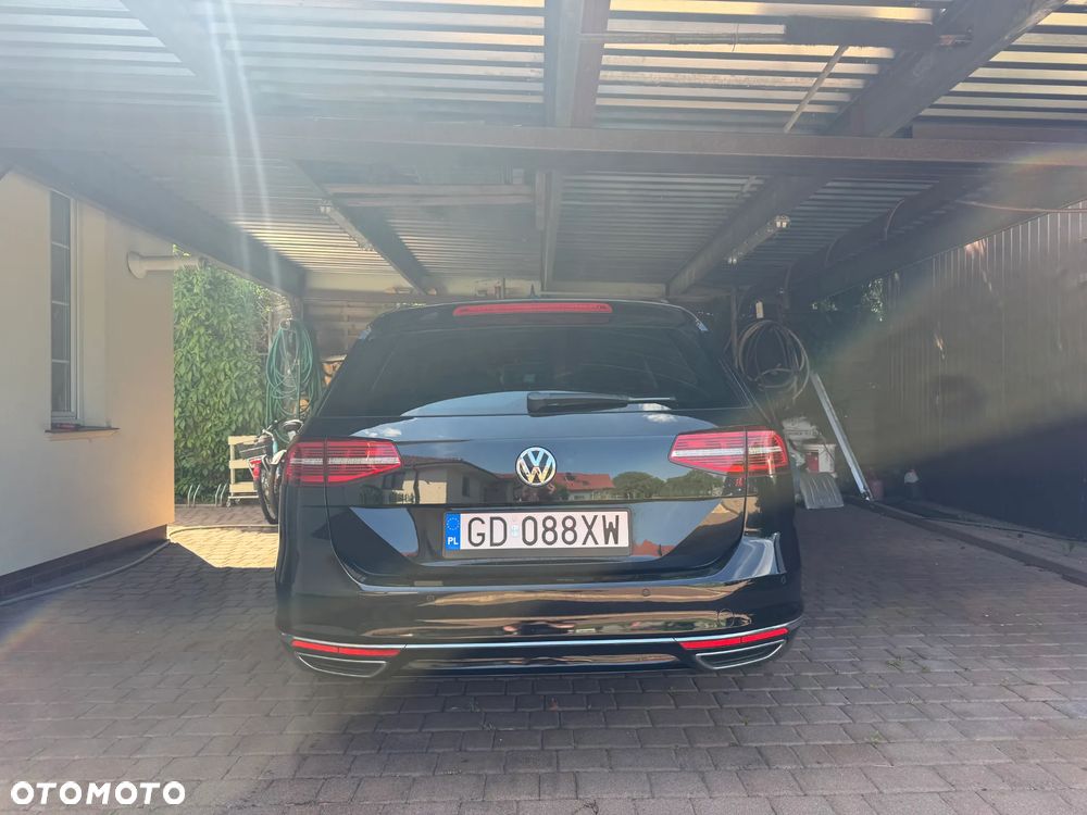 Volkswagen Passat 2.0 TDI (BlueMotion Technology) Highline - 11