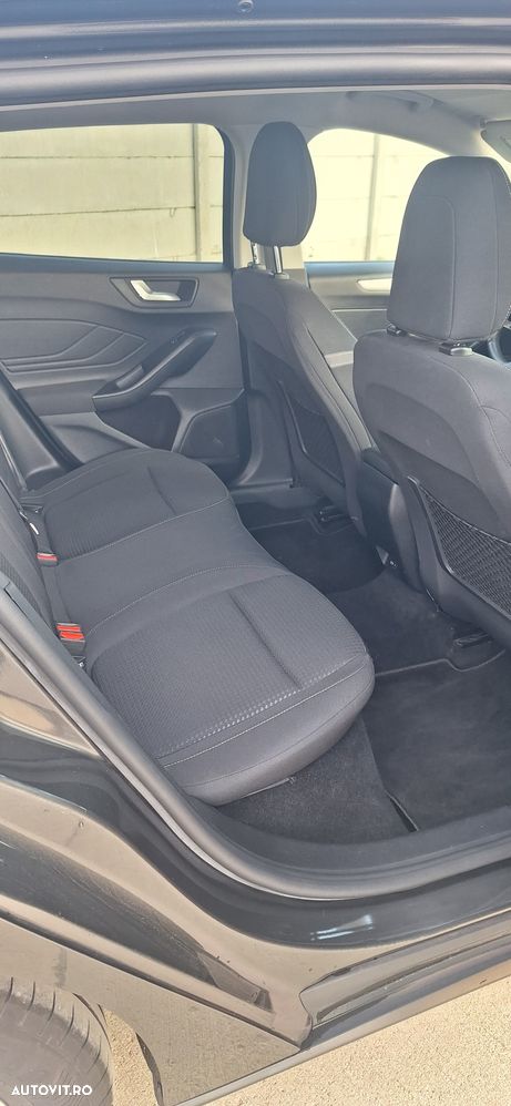 Ford Focus 1.5 TDCi DPF Start-Stopp-System Aut. Business - 10