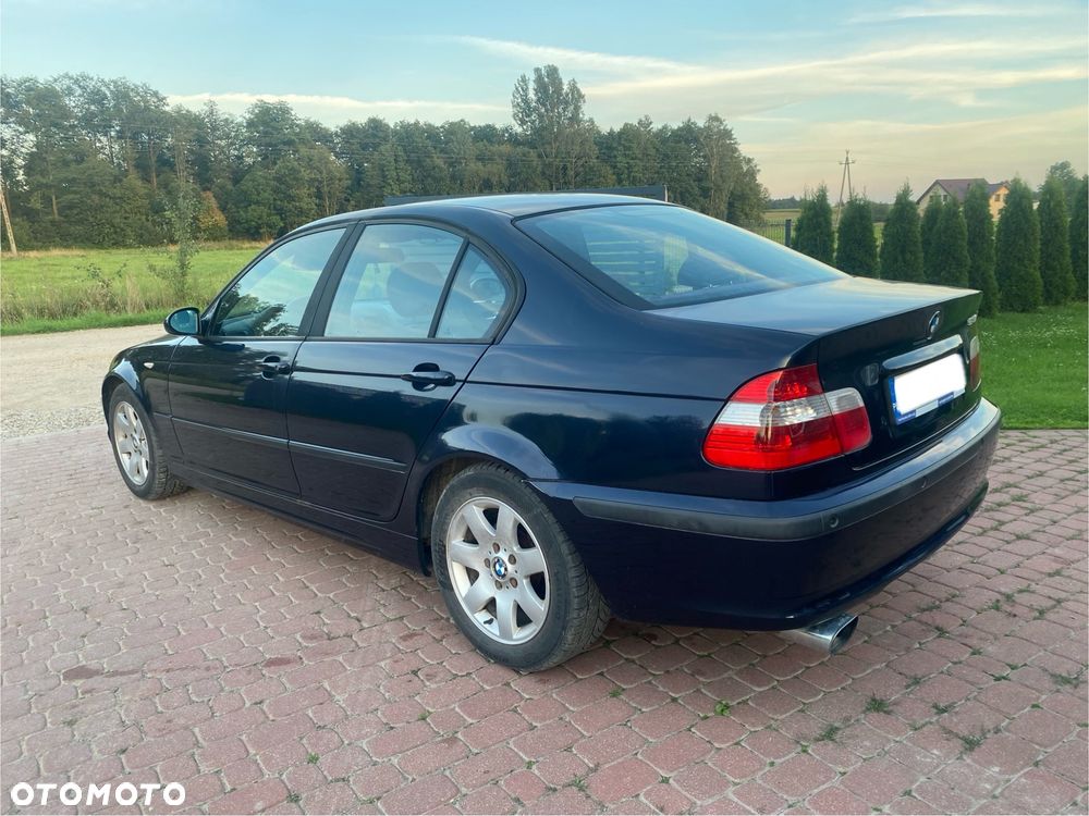 BMW Seria 3 318i - 6