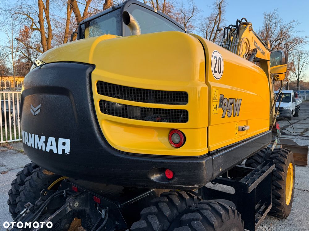 Yanmar Koparka kołowa B95W - 15