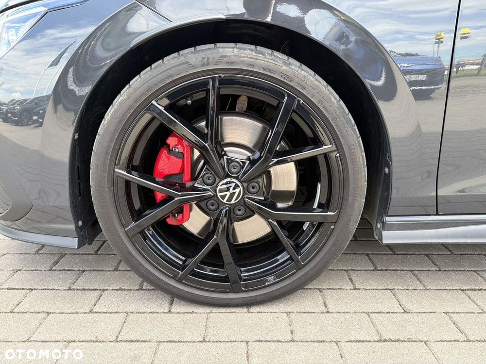 Volkswagen Golf - 17