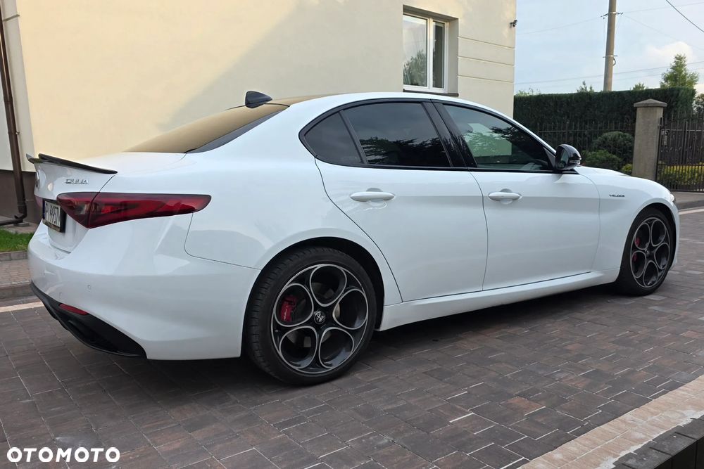 Alfa Romeo Giulia 2.0 Turbo Veloce Q4 - 24