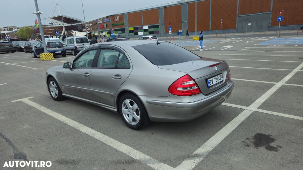 Mercedes-Benz E 200 KOMPRESSOR Automatik Elegance Sport Edition - 22