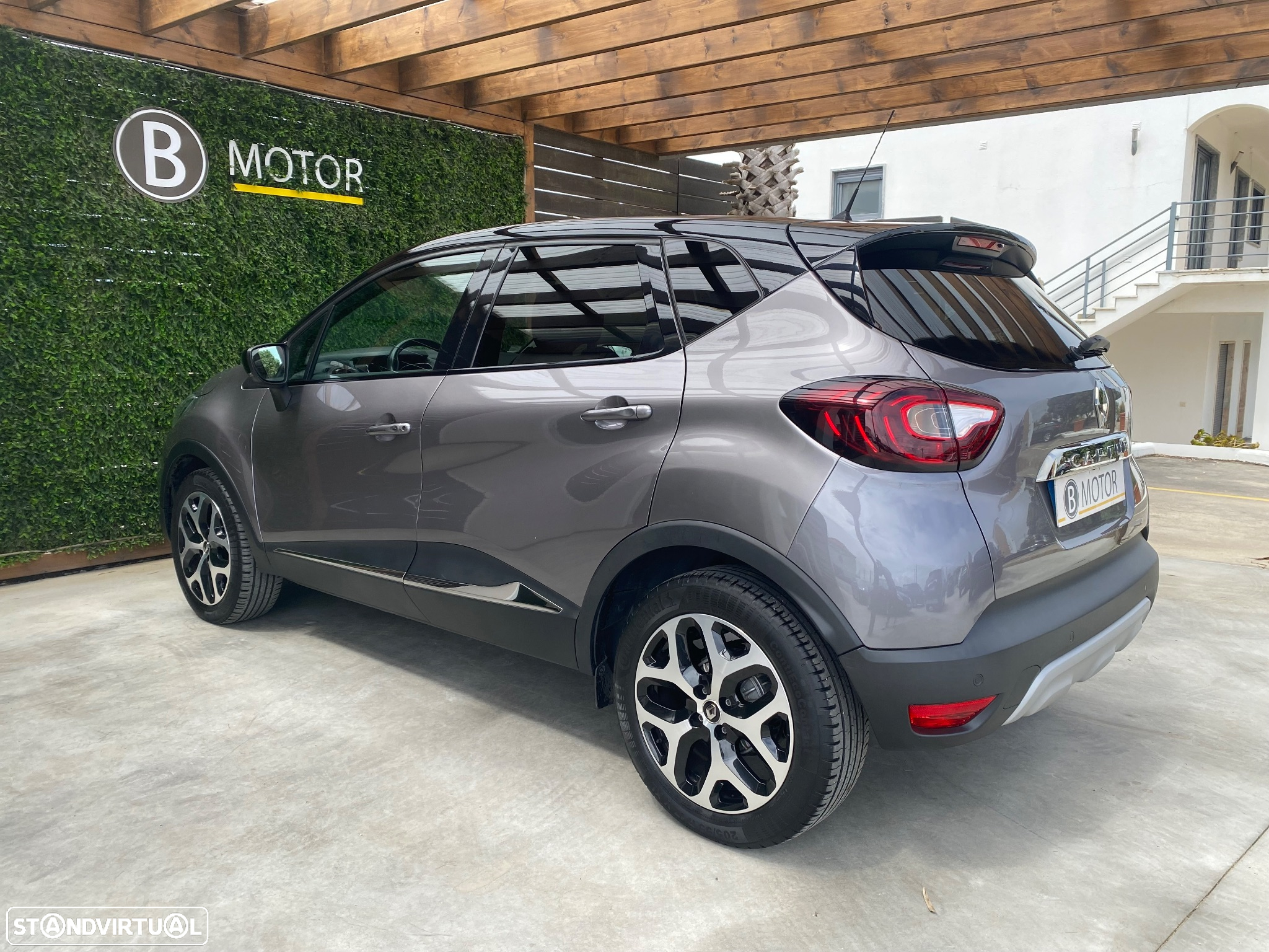 Renault Captur 1.0 TCe Exclusive - 13