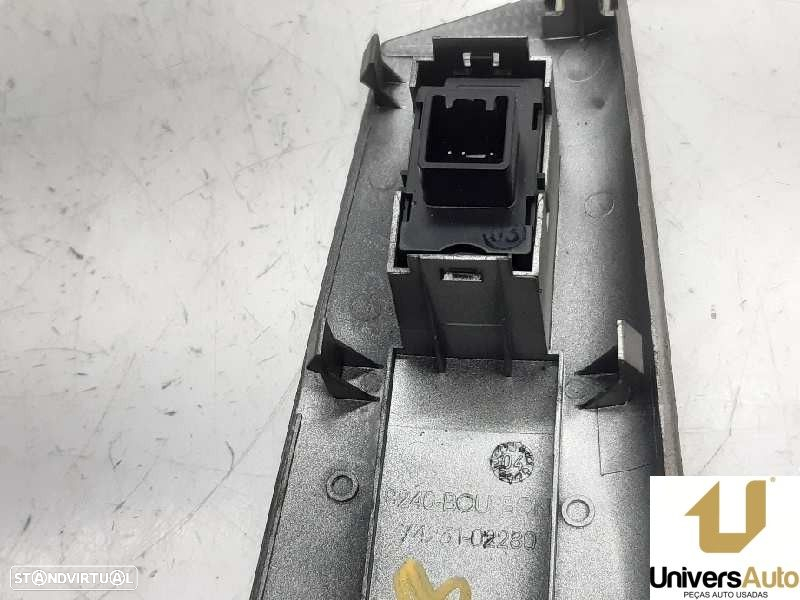 COMANDO ELEVADOR DE VIDRO FRONTAL DIREITO TOYOTA COROLLA 2005 -7423102290B0 - 2