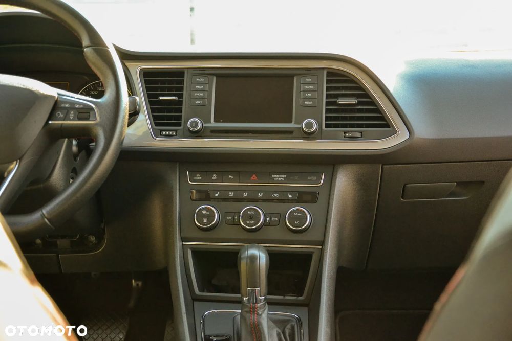 Seat Leon 1.8 TSI Start&Stop DSG FR - 22