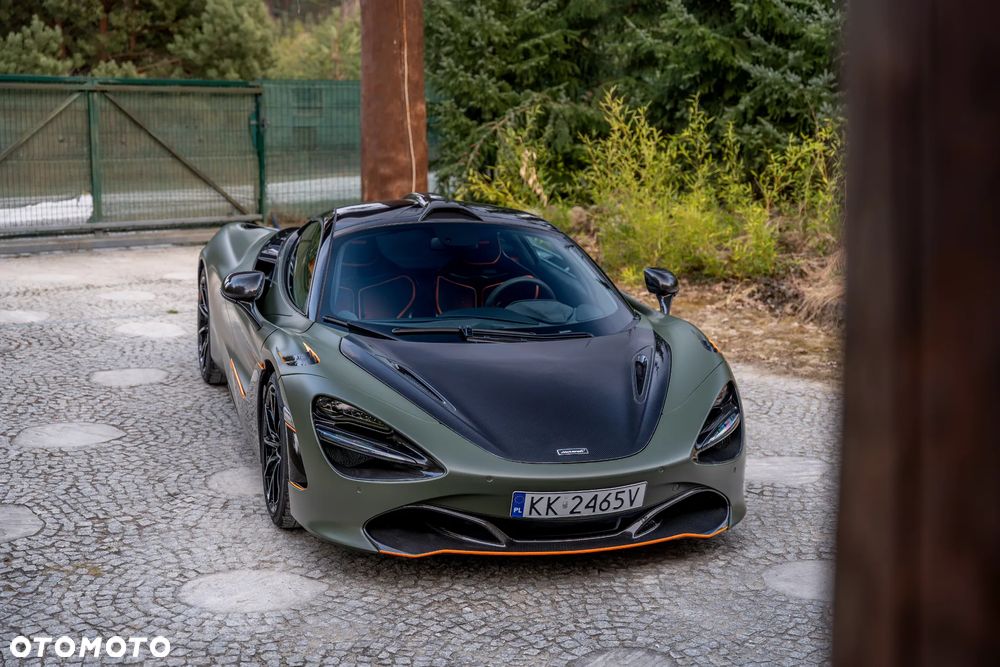 McLaren 720S Coupe - 24