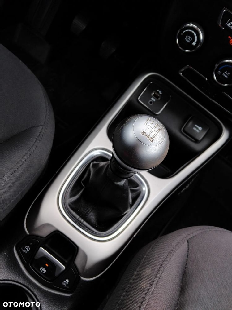 Jeep Compass 1.4 TMair Sport FWD S&S - 14