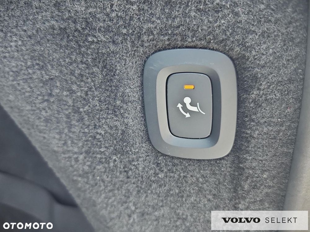 Volvo XC 90 - 30