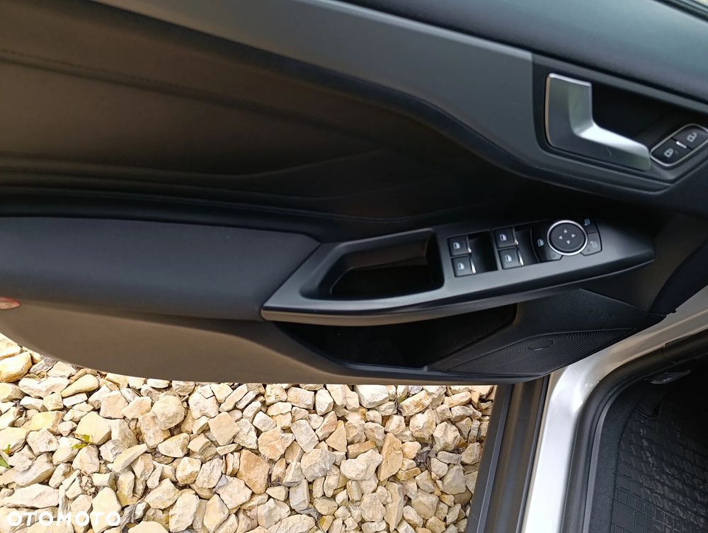 Ford Focus 1.5 EcoBlue Active Business - 12