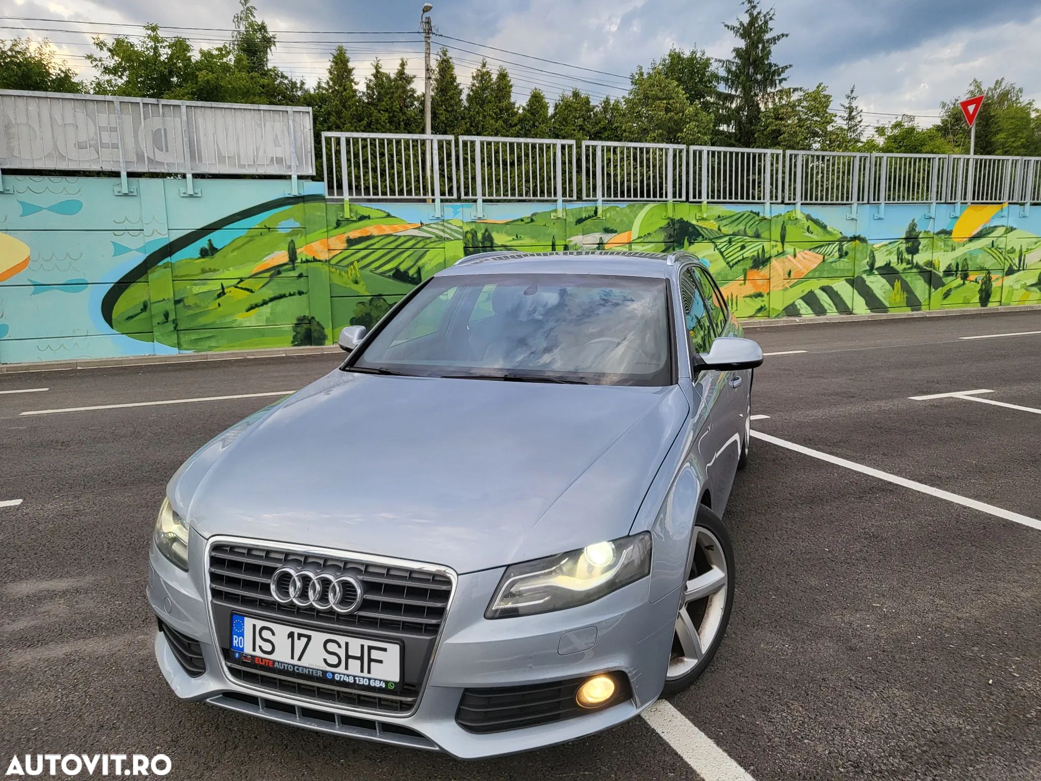 Audi A4 - 1