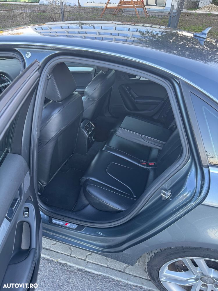 Audi A4 2.0 TDI DPF multitronic S line Sportpaket - 15