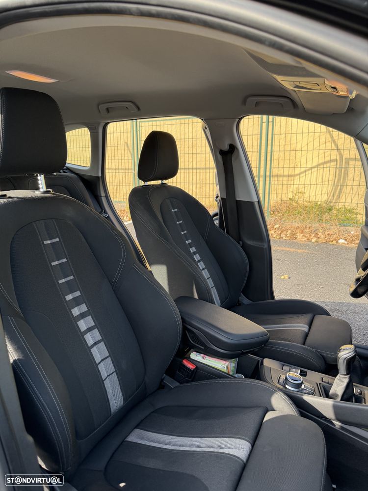 BMW X1 sDrive18i Advantage - 12