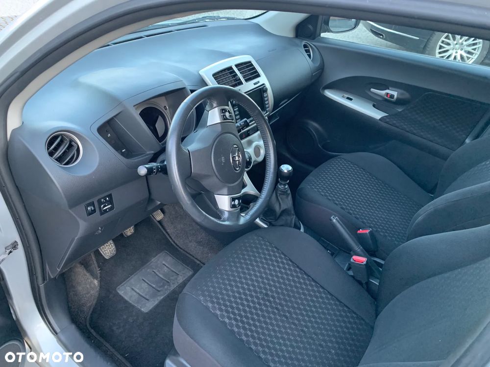 Toyota Urban Cruiser 1.4 D-4D 4x4 - 8