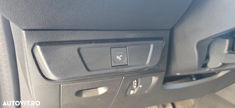 Dacia Logan TCe 90 MT6 Expression - 16