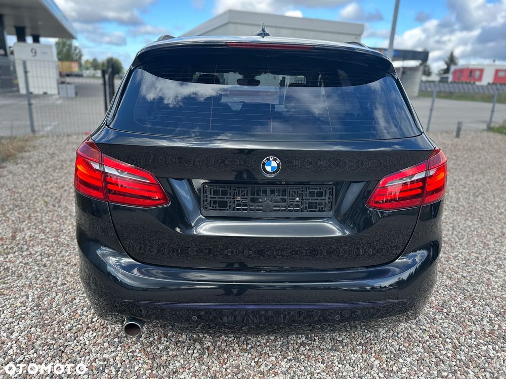 BMW Seria 2 218d - 3