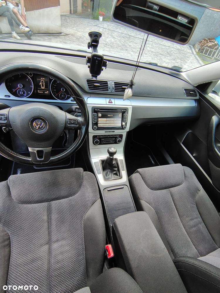 Volkswagen Passat 2.0 TDI DPF Comfortline - 15