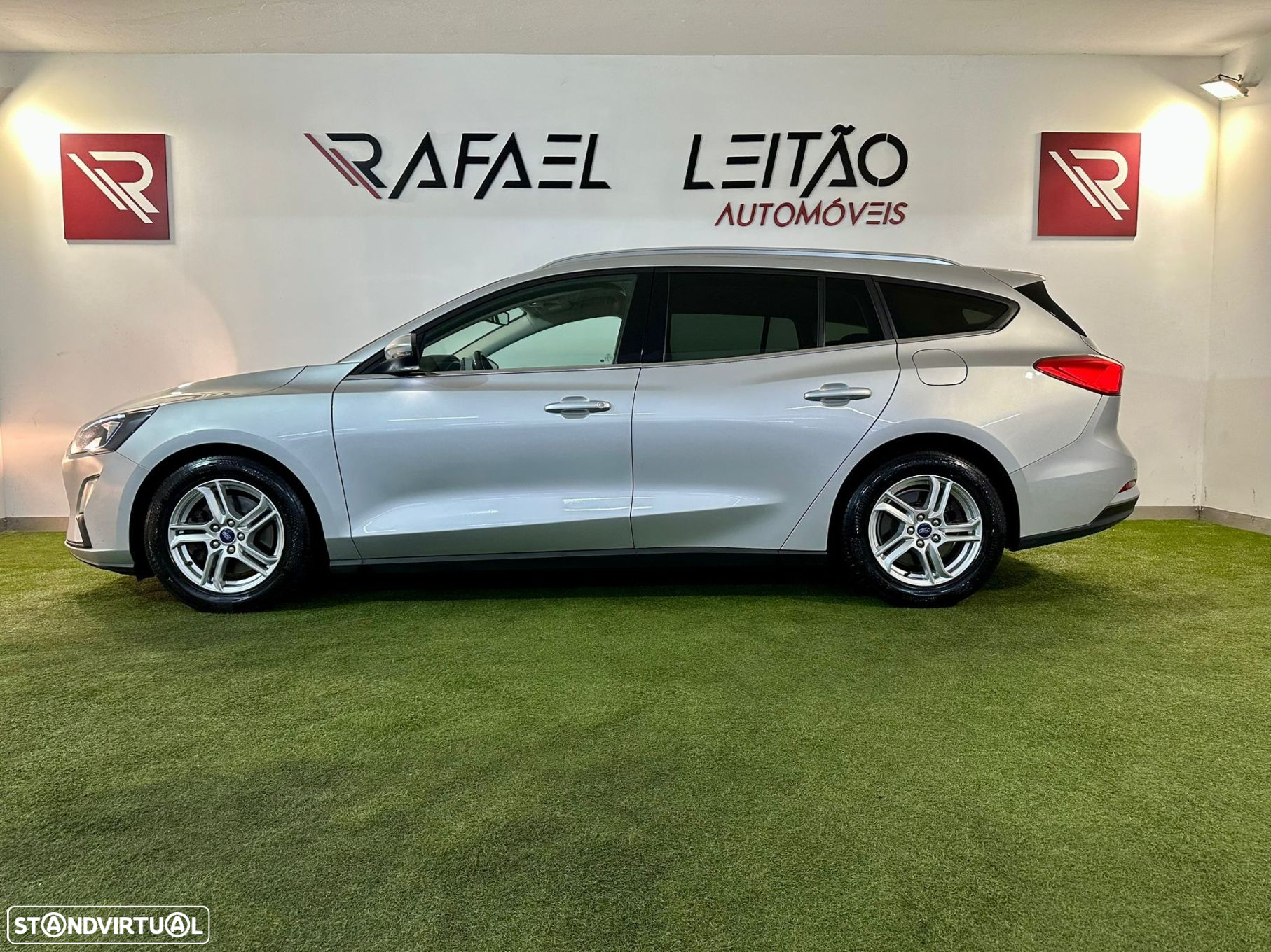 Ford Focus SW 1.5 TDCi EcoBlue Connected - 9