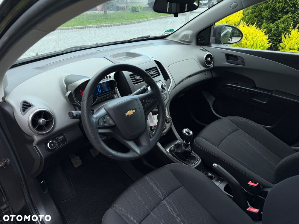Chevrolet Aveo 1.2 LT - 6