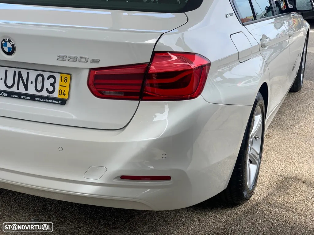 BMW 330 e iPerformance Line Sport - 21