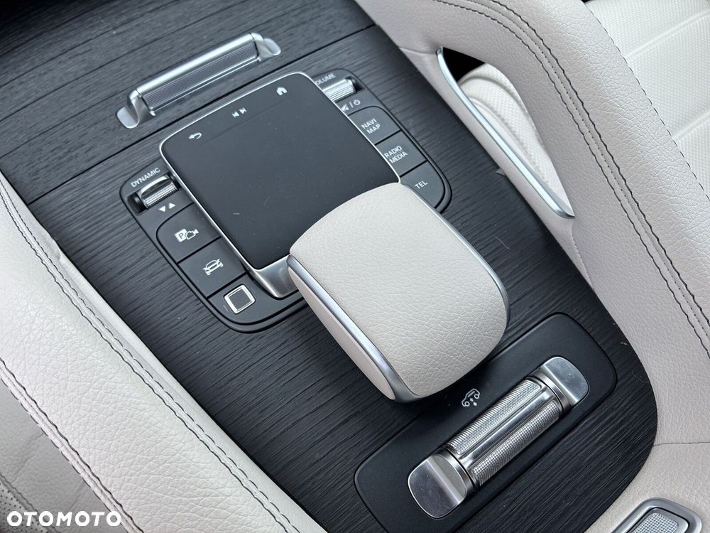 Mercedes-Benz GLE - 18
