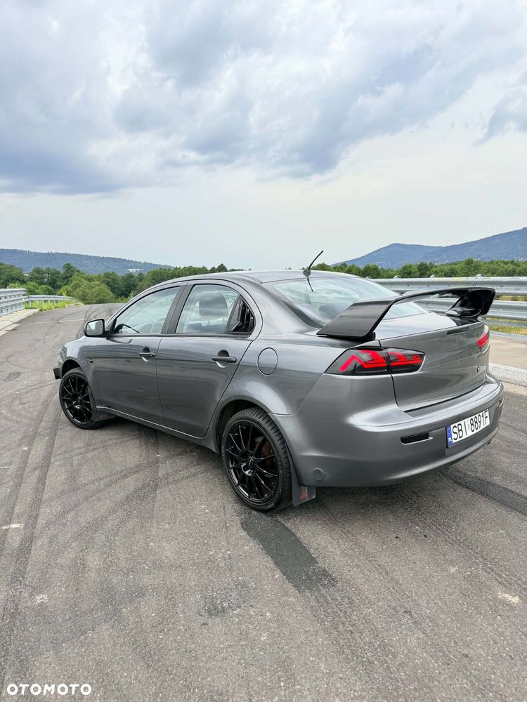 Mitsubishi Lancer - 4