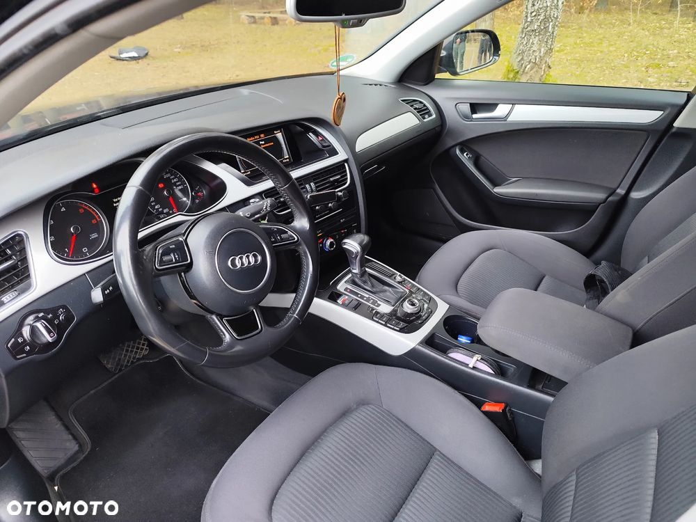 Audi A4 Avant 2.0 TDI S tronic - 14