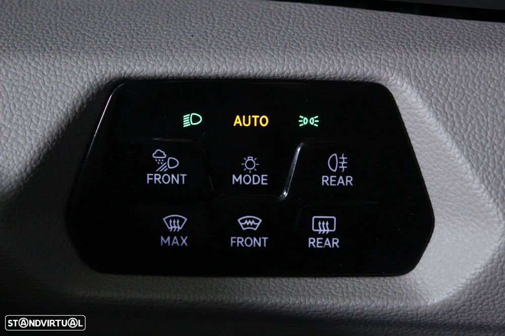 VW Multivan 2.0 TDI Life DSG - 27