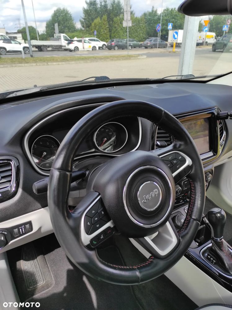 Jeep Compass - 9