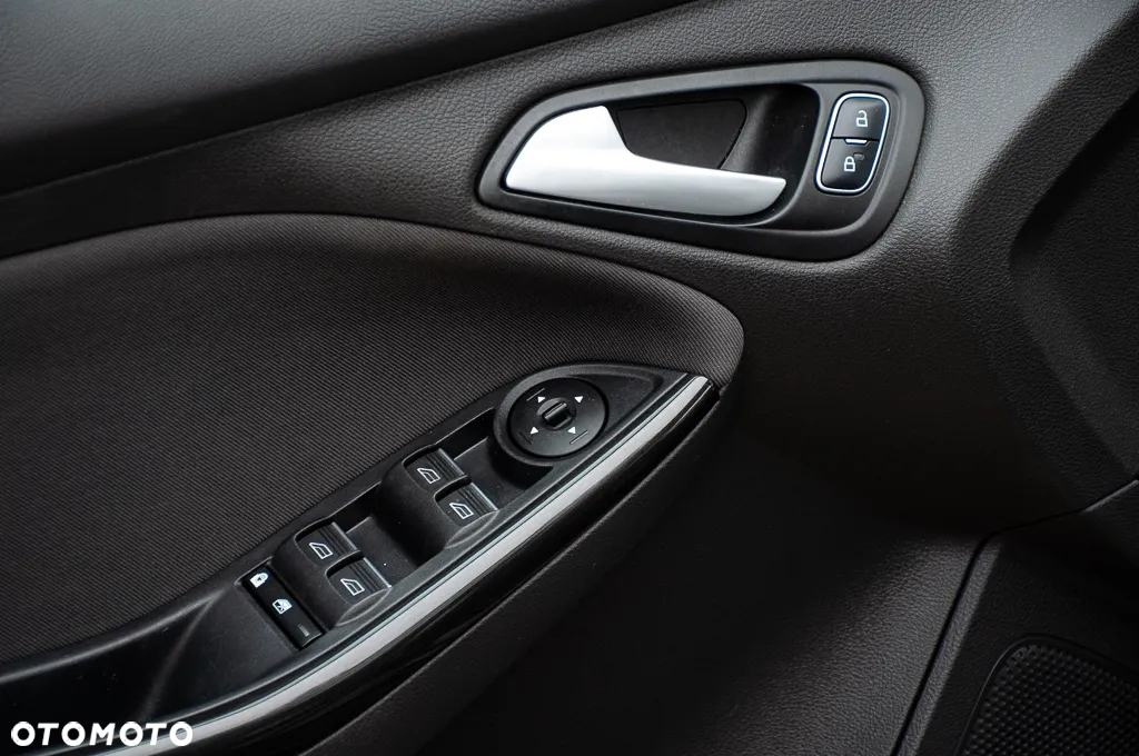 Ford Focus - 20