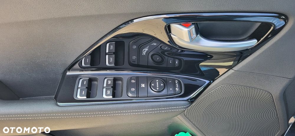 Kia Niro 1.6 GDI Hybrid L - 12