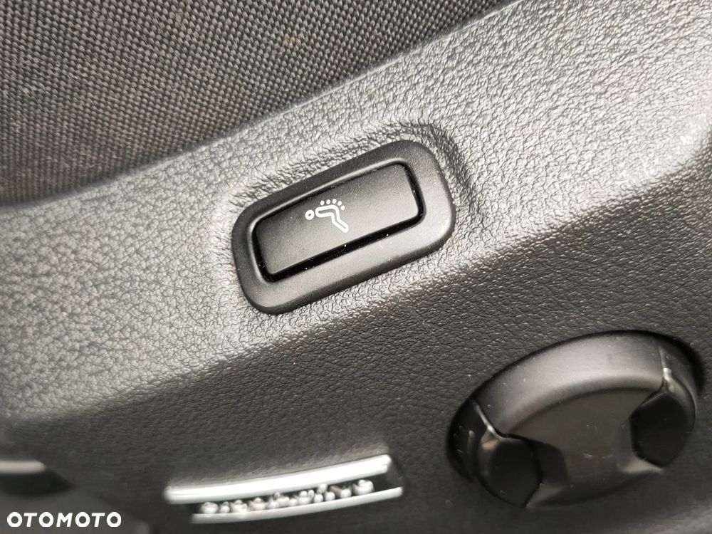 Volkswagen Golf 2.0 TDI (BlueMotion Technology) DSG Comfortline - 33