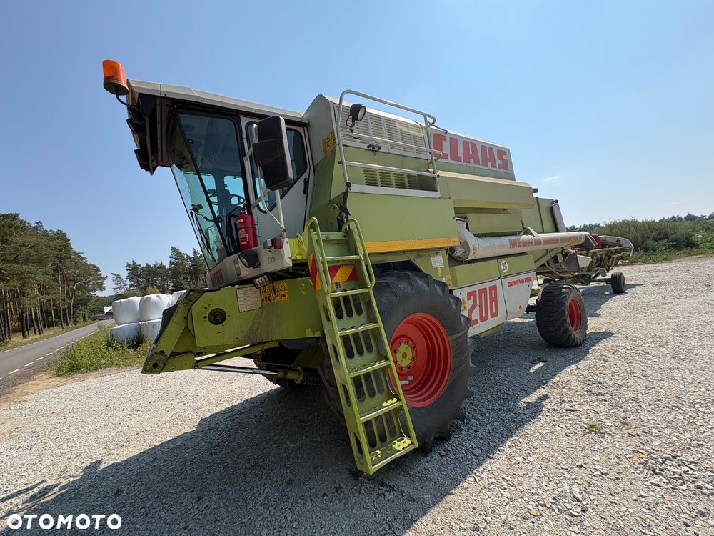 Claas Mega 208 - 4