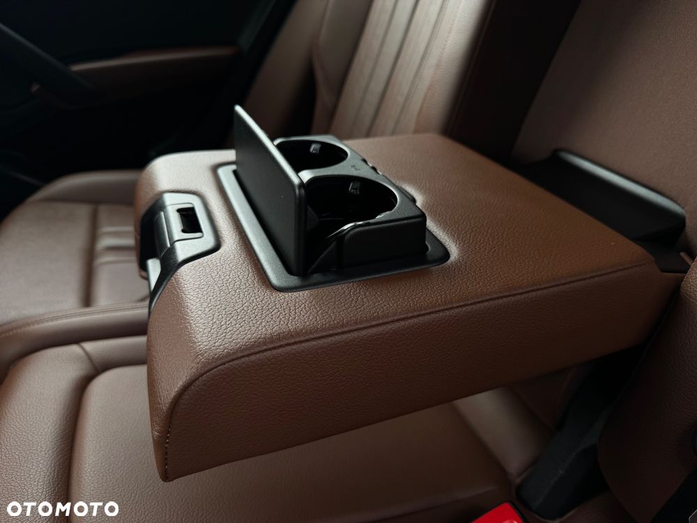 Audi Q5 50 TFSIe quattro S tronic S line business - 23