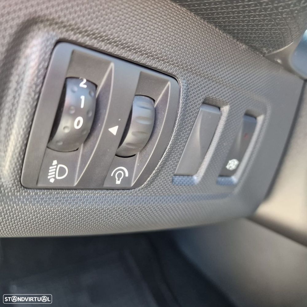 Renault Clio 0.9 TCE Dynamique S - 21