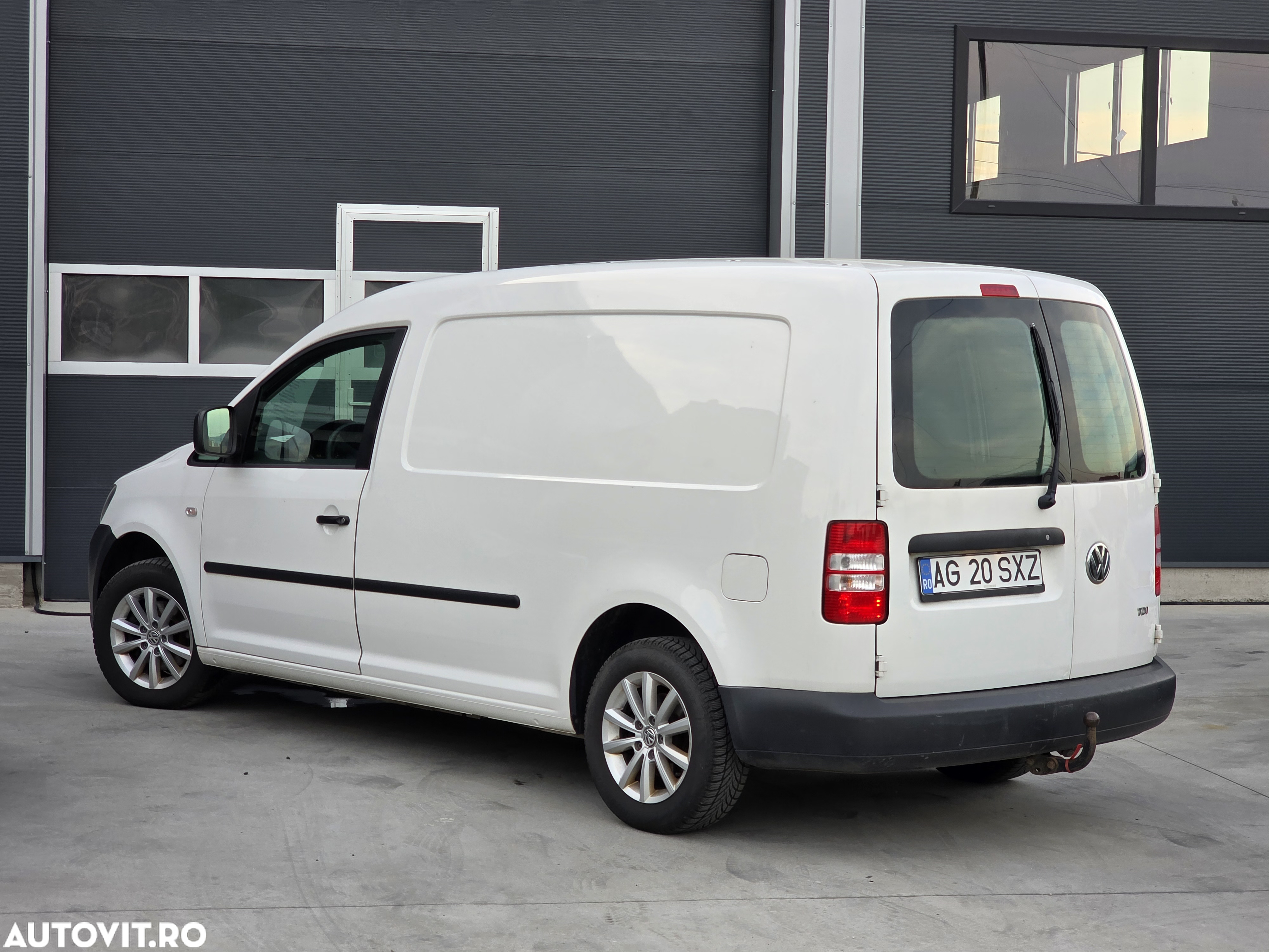 Volkswagen Caddy 1.6 TDI BlueMotion - 4