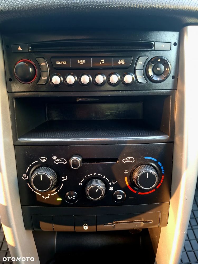 Peugeot 207 75 forever - 18