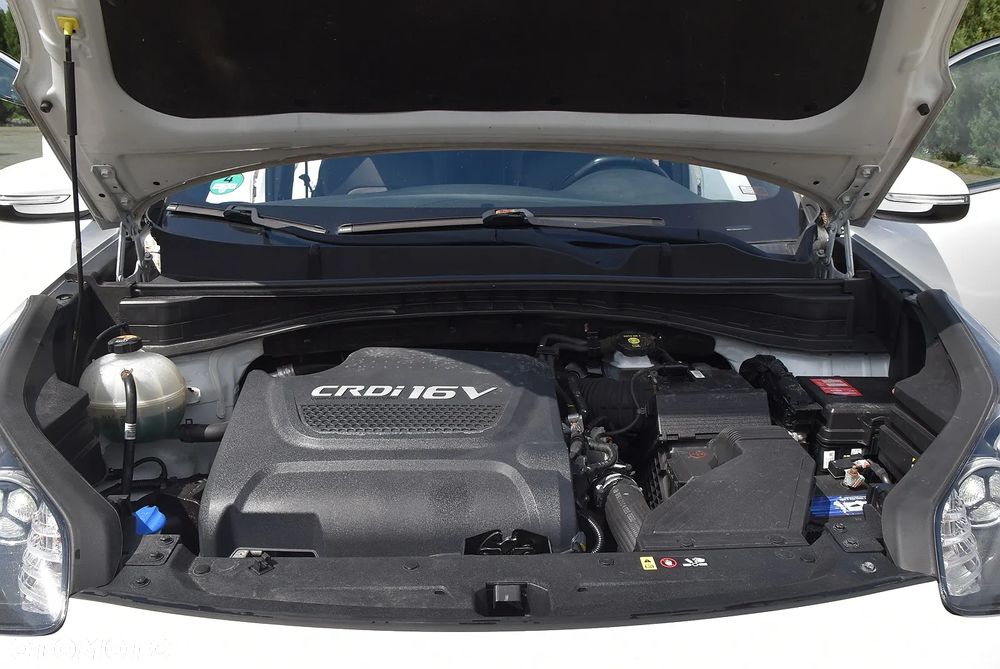 Kia Sportage 2,0 CRDI AWD GT Line - 6