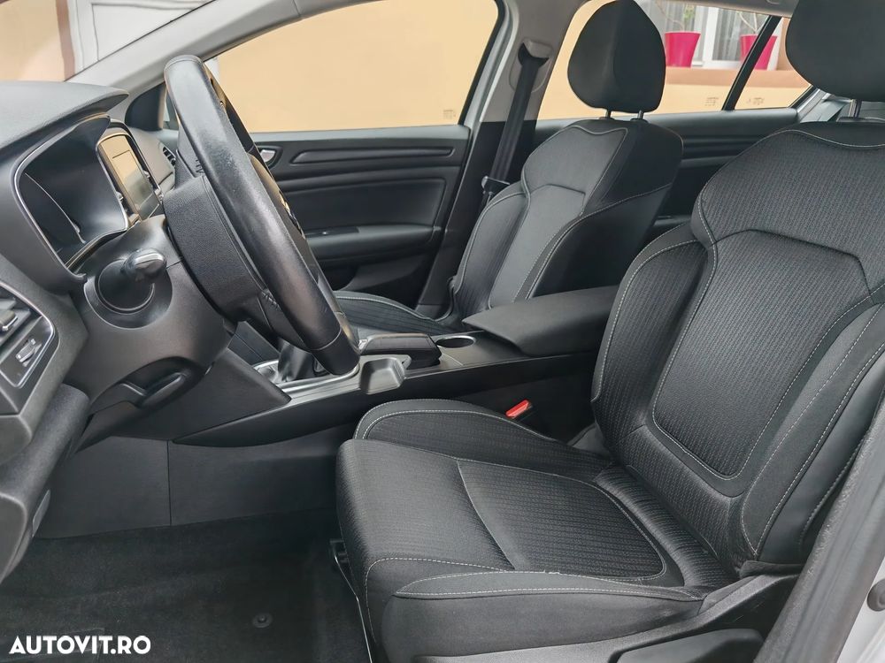 Renault Megane BLUE dCi 115 BUSINESS EDITION - 11