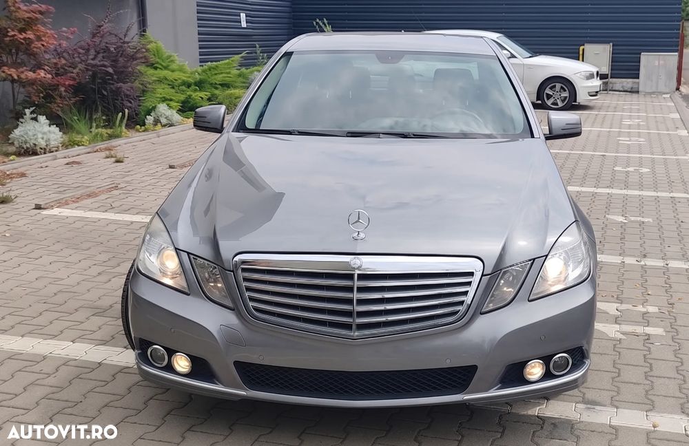 Mercedes-Benz E 220 CDI DPF BlueEFFICIENCY Automatik Elegance - 4