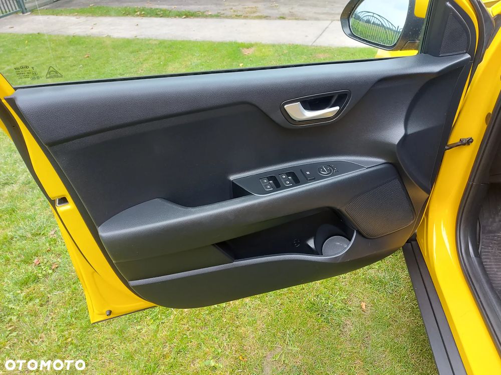 Kia Stonic 1.0 T-GDI M - 12