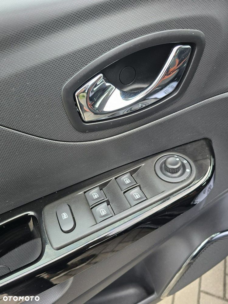 Renault Captur - 17