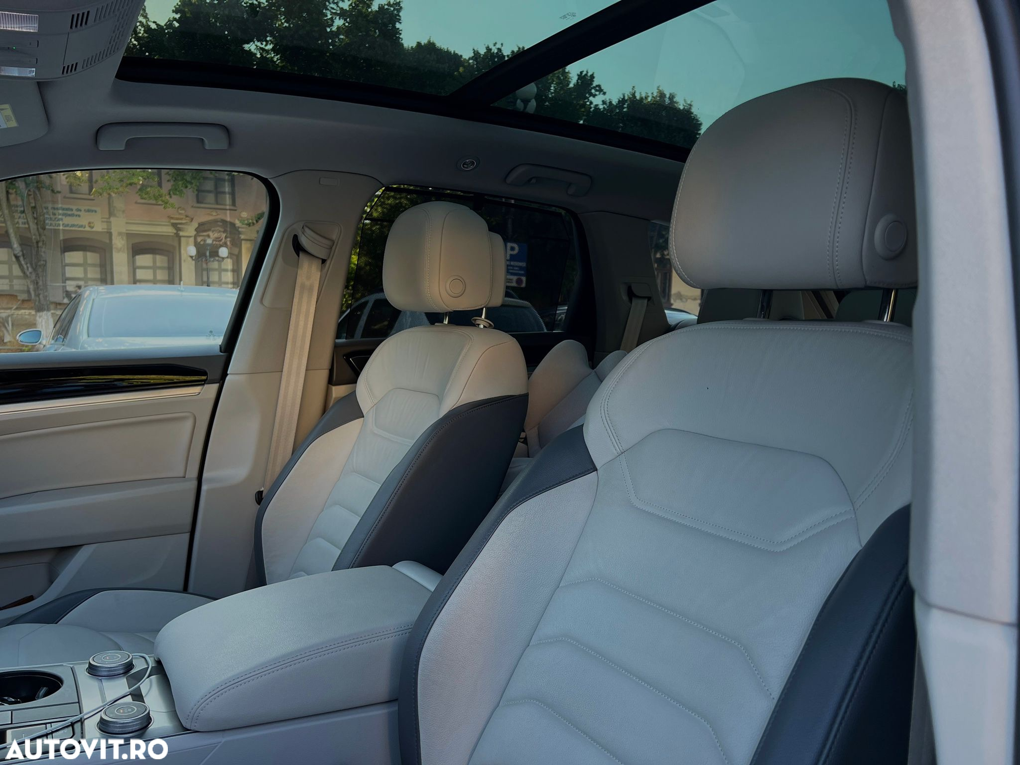 Volkswagen Touareg V8 TDI R-Style - 9