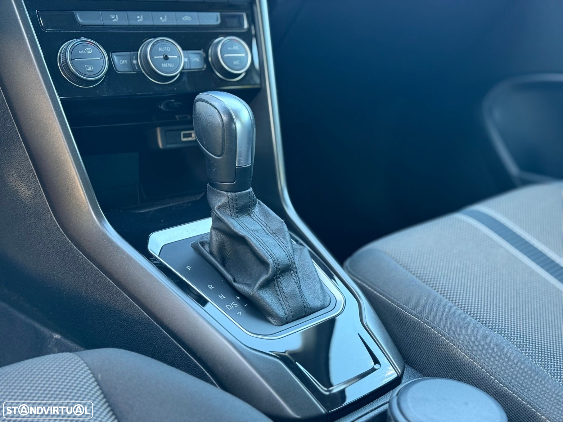 VW T-Roc 1.5 TSI Style DSG - 28