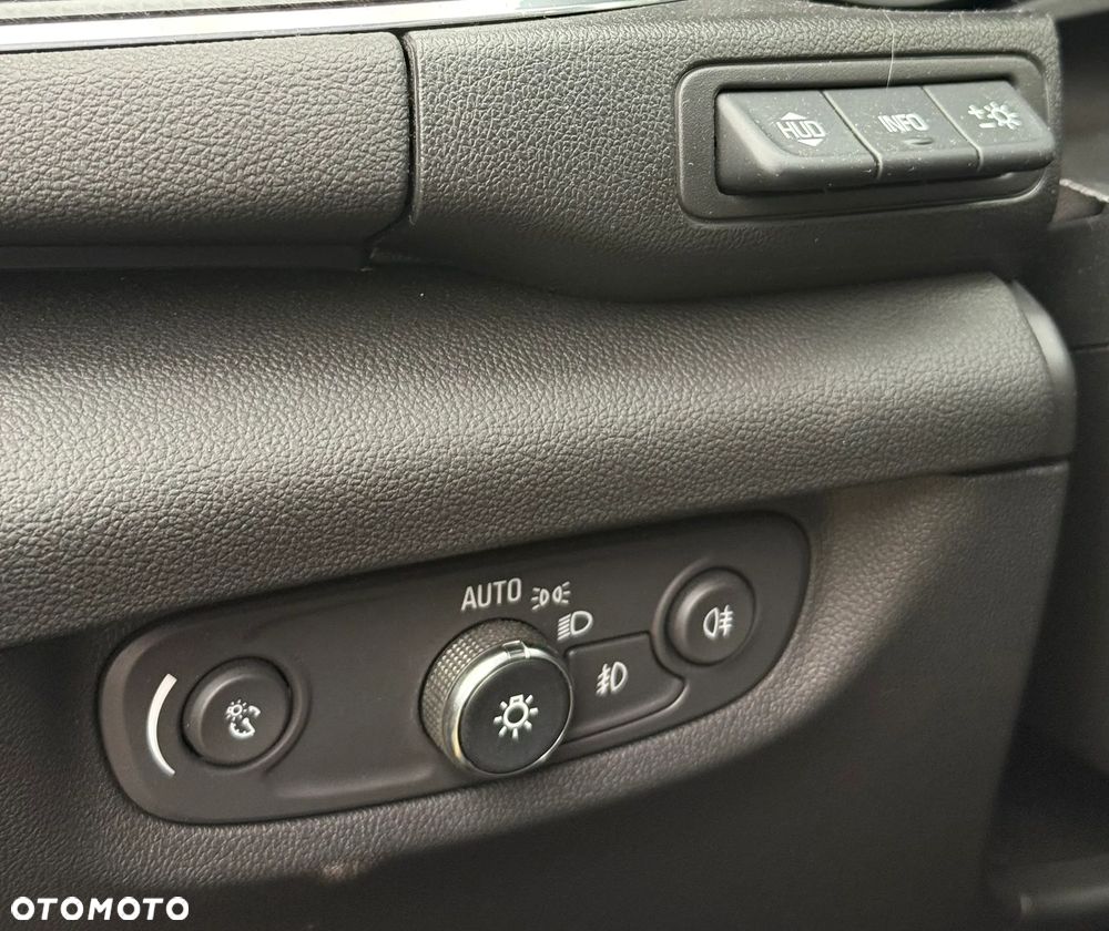 Opel Insignia 2.0 CDTI Business Elegance S&S - 15